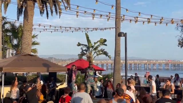 90's BaBiez performing Kriss Kross #1 hit Jump смотреть онлайн