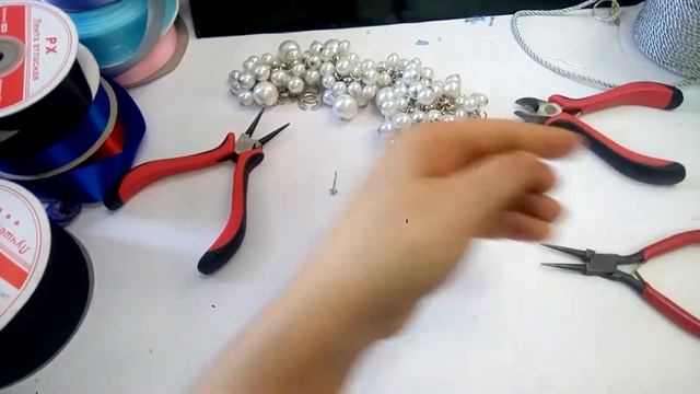 Серьги клипсы своими руками АСИММЕТРИЯ  из бсуин разного размера