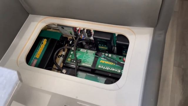 Sunseeker Caravan Upgrades- Witi anti theft, Safety Dave, Enerdrive Inverter and 200 Btech Battery смотреть онлайн