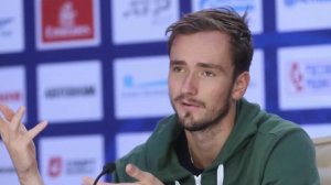 Теннис. Российский теннисист Медведев убрал флаг России из описания профиля в Инстаграм