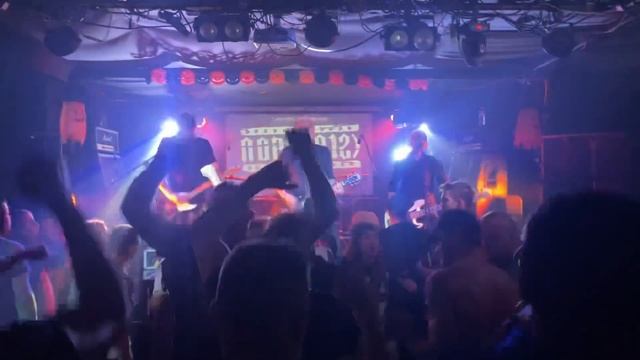 Порт (812) - Кто не с нами (Объект Насмешек cover) (Live in Moscow) 05.11.2023, Город смотреть онлайн
