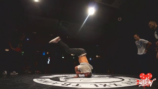 Predatorz vs Rossi and Killa Sebi | Round 1 | BATTLECRY 2x2 2012 смотреть онлайн