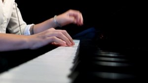 Amirchik – Улетаю прочь (piano cover by Ri)