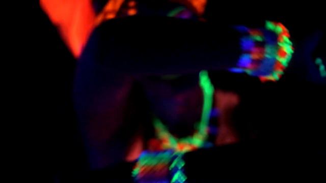 Estrela NEON beads in Action:  ELIVICK UV PROJECT