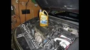 Chevrolet Cruze Замена масла в двигателе.