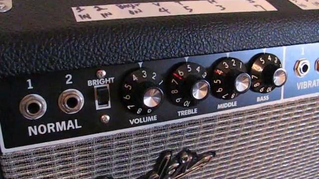 Fender Twin Reverb Amp Ser AC 044243 v1.2 смотреть онлайн