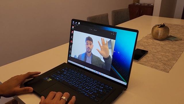 EL PORTÁTIL PARA GAMING Y CREADORES!! ASUS ROG Zephyrus M16 смотреть онлайн