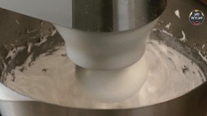 Безе на французской меренге. Секреты приготовления. Подробное видео.