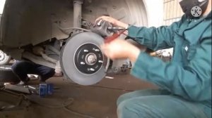 HYUNDAI TUCSON CHANGE REAR AND FRONT BRAKE PAD AND ROTORS DISC