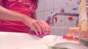DIY___ КАК УВЕЛИЧИТЬ И РАЗМЯГЧИТЬ СЛАЙМ С ПОМОЩЬЮ ОДНОЙ ВОДЫ?