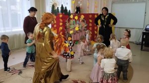 Осенний праздник в 1 младшей группе