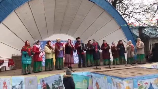 Коллектив русской народной песни "Рябинушка" смотреть онлайн