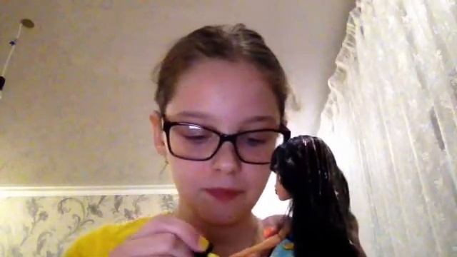 Мастер класс: Как накрасить кукле ногти смотреть онлайн