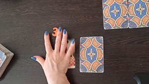 " Что подумал и почувствовал загаданным человек после ваших слов или действий". Таро анализ.