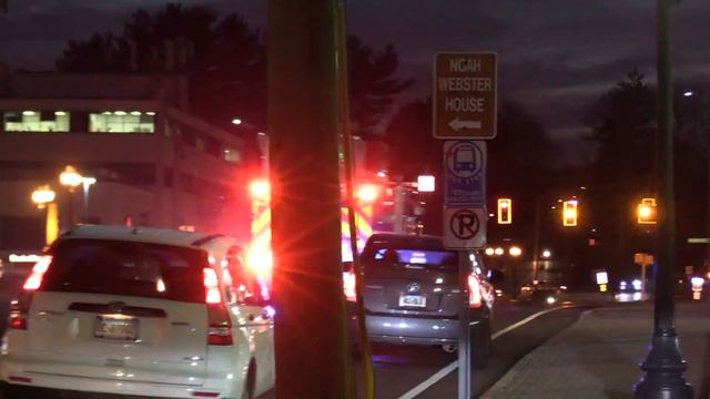 West Hartford Fire Department Ladder 4 Responding смотреть онлайн