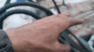 установил регулируемый дроссель на опускание стрелы.