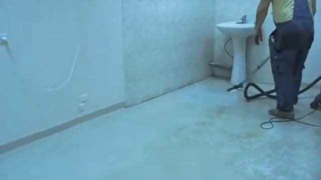 Профессиональная чистка полов в медицинском учреждении смотреть онлайн