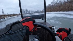 Аэролодка своими руками. Управление аэролодкой . Первый лед на реке.