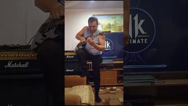 десантник, дядя Стас, жарит)