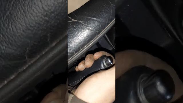 #Ниссан Патрол Nissan Patrol простейшая регулировка ручника(стояночного тормоза) смотреть онлайн