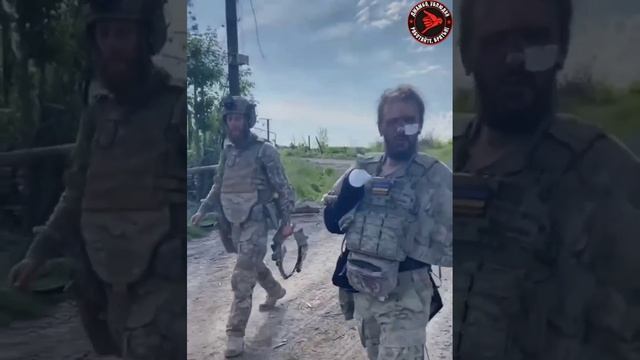 ? На видео боевики ВСУ возвращаются из неудачного контрнаступа в Орехово

На камеру укронацисты пыт