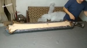 Большая мягкая кровать. Мягкие стеновые панели.