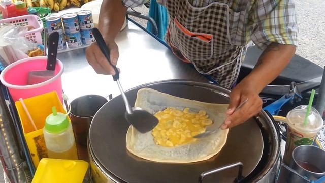 Паттайя,блинчики с бананом прямо на улице. смотреть онлайн