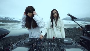 Giolì & Assia - #DiesisLive @Fjallsarlon Glacier Lagoon, Iceland [Handpan Set]
