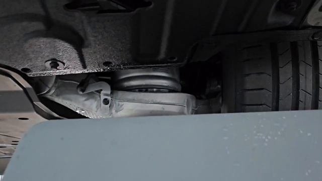 Zeekr 009: Будущее автомобильной индустрии уже здесь, и оно электрическое. смотреть онлайн