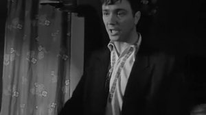 живёт такой парень.