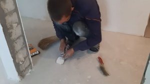 Как чистить наливной пол. Нивелирка.