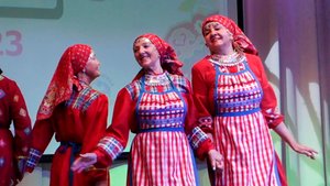 "Удмуртский танец". Сабантуй в Гурьевске, Калининградская обл. 24.06.2023 г.