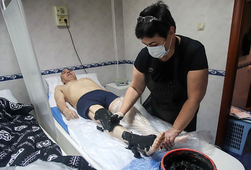 Черное золото Крыма: что такое сакские грязи и как их используют / События на ТВЦ