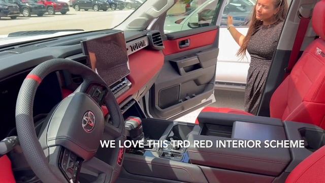 2022 Toyota Tundra TRD PRO & 2022 Tundra Capstone Walkaround & Comparison смотреть онлайн