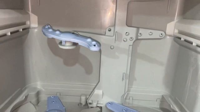 Máy rửa bát panasonic NP-TR5 nội thất còn rất là đẹp khử mùi diệt khuẩn lh 0977937795 ạh смотреть онлайн