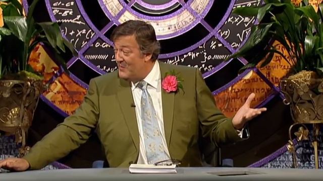 QI | What Does Wearing A Red Camellia Mean? смотреть онлайн
