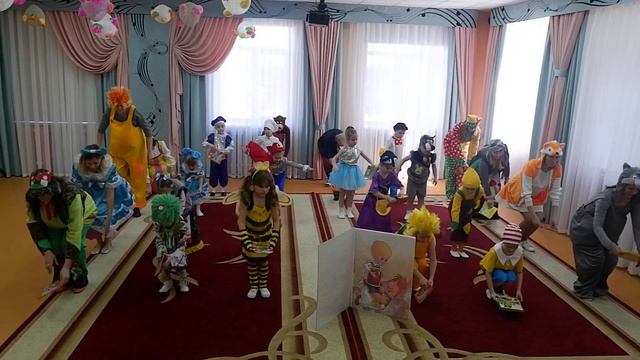 Флешмоб «Ты и я с книгой лучшие друзья»