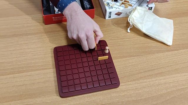 Unboxing di Quoridor Mini смотреть онлайн