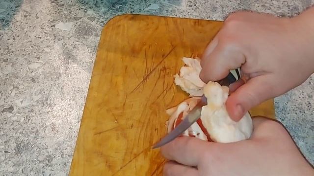 Салат с грейпфрутом и тунцом.