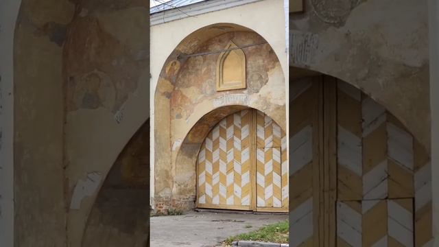 город который дал много, хочется вернутся за знаниями, спасибо Ярославль🤍 соборный влог часть 2 смотреть онлайн