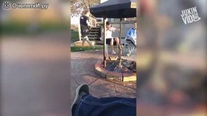Приколы Люди падают со стульев