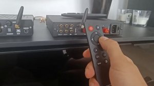 SMSL A300 - porty i pilot