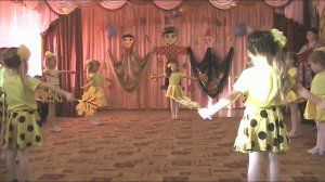 Танец: "Золотые листики"