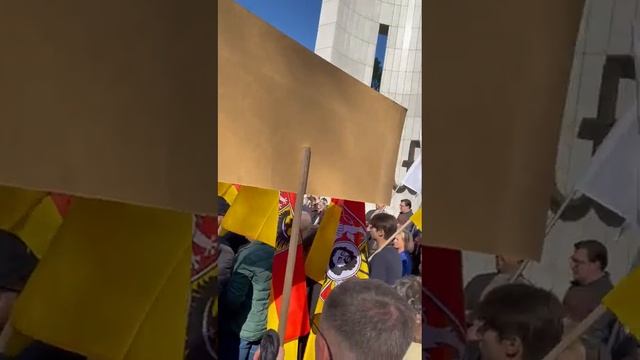 Чиновники со всей Польши вышли на протест из-за повышения цен на энергоносители