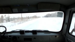 Бульдог Т-130 Перегон в делянку на трале Опять ЯМЗ-238 подклинил...