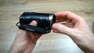 Видеокамера SONY HDR-CX330E