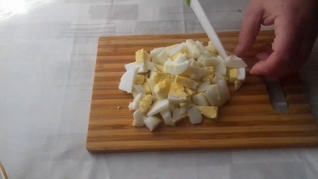 ПРОСТОЙ,ВКУСНЫЙ,ЛЁГКИЙ САЛАТ НА СКОРУЮ РУКУ