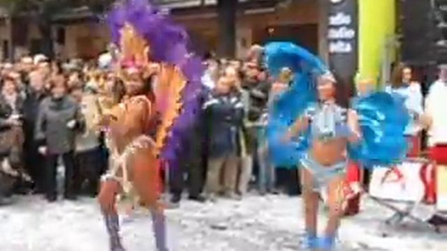 Карнавал в италии, телки зажигают. смотреть онлайн