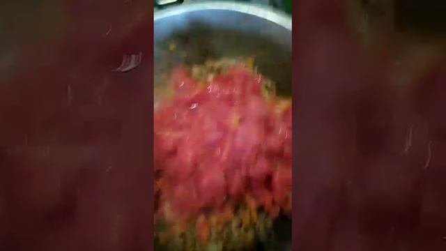Bolognese Sauce with Pasta смотреть онлайн