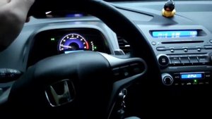 Выключение магнитолы при повороте руля. Honda civic 8 4D